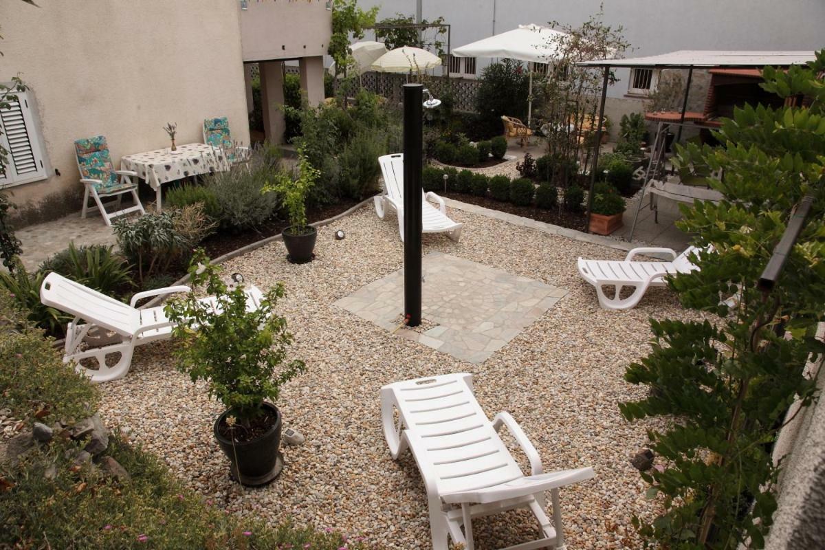 Apartments Mali Raj Vranjic Dış mekan fotoğraf